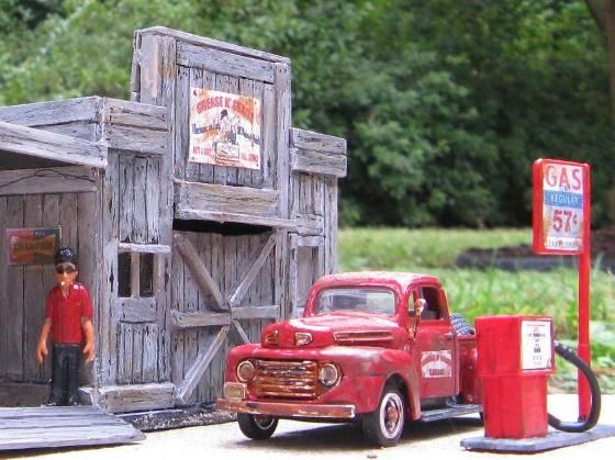 O Scale Garage for Model Trains