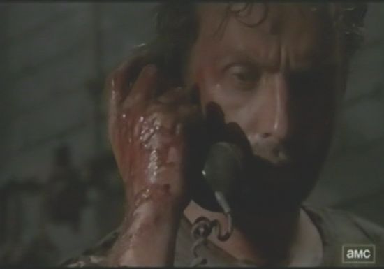 the-walking-dead-phone-call.jpg